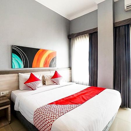 Oyo 289 Hotel Dalwa Syariah Pasuruan Exteriér fotografie
