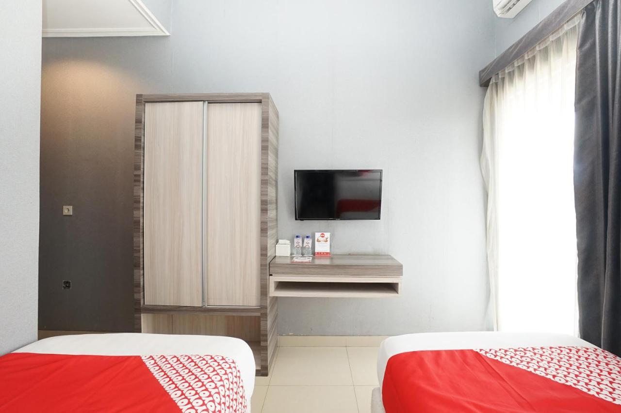 Oyo 289 Hotel Dalwa Syariah Pasuruan Exteriér fotografie