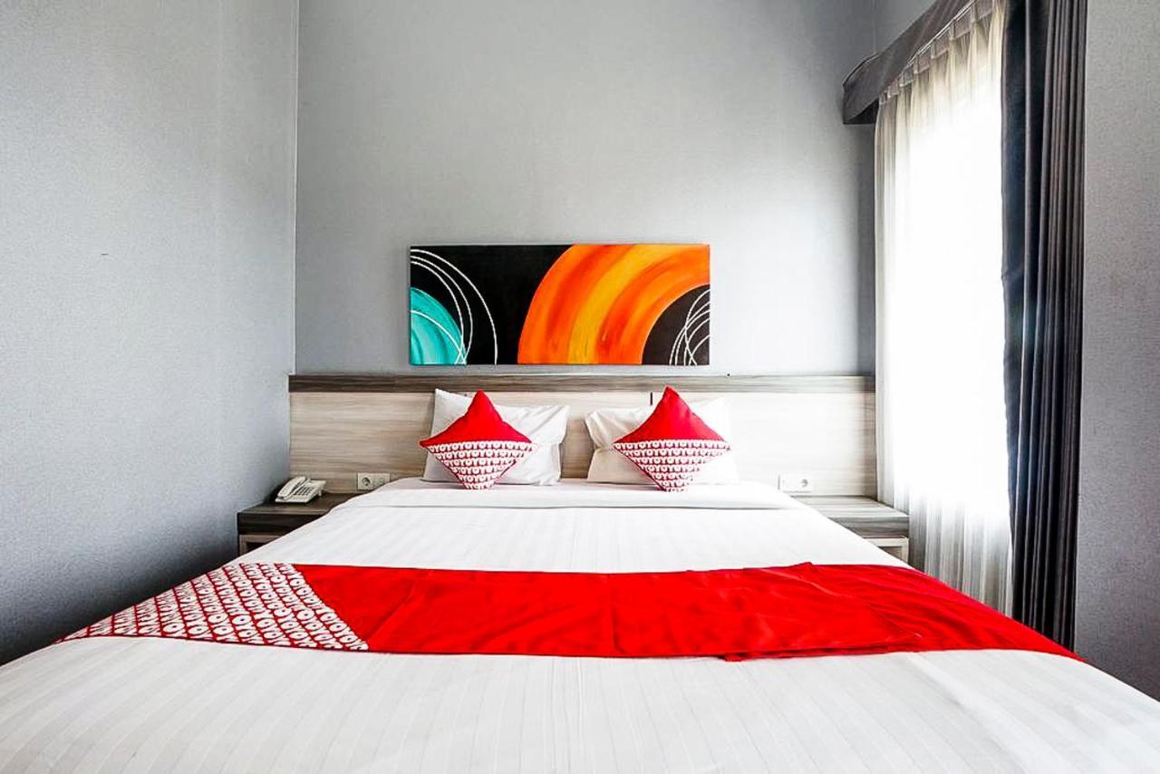 Oyo 289 Hotel Dalwa Syariah Pasuruan Exteriér fotografie