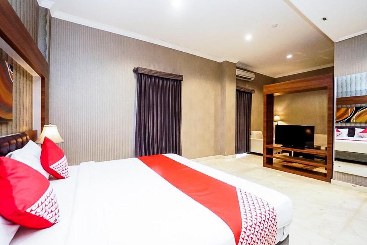 Oyo 289 Hotel Dalwa Syariah Pasuruan Exteriér fotografie