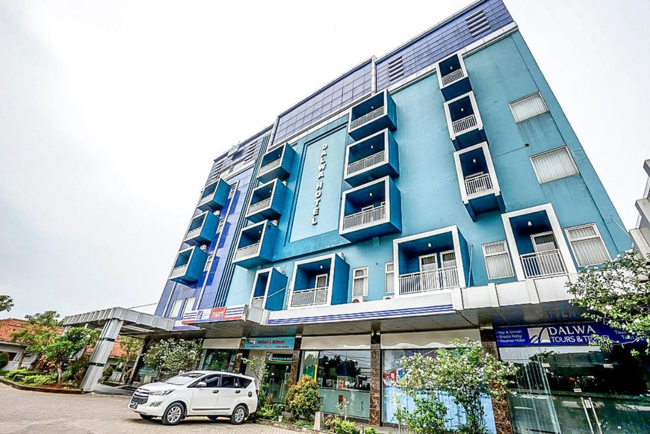 Oyo 289 Hotel Dalwa Syariah Pasuruan Exteriér fotografie