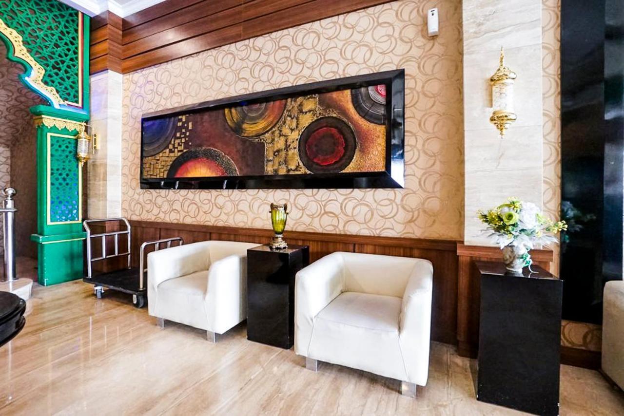 Oyo 289 Hotel Dalwa Syariah Pasuruan Exteriér fotografie