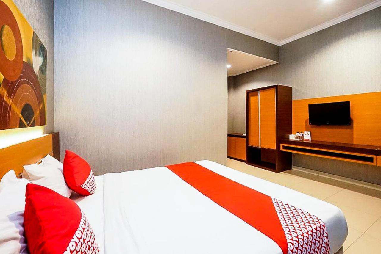 Oyo 289 Hotel Dalwa Syariah Pasuruan Exteriér fotografie
