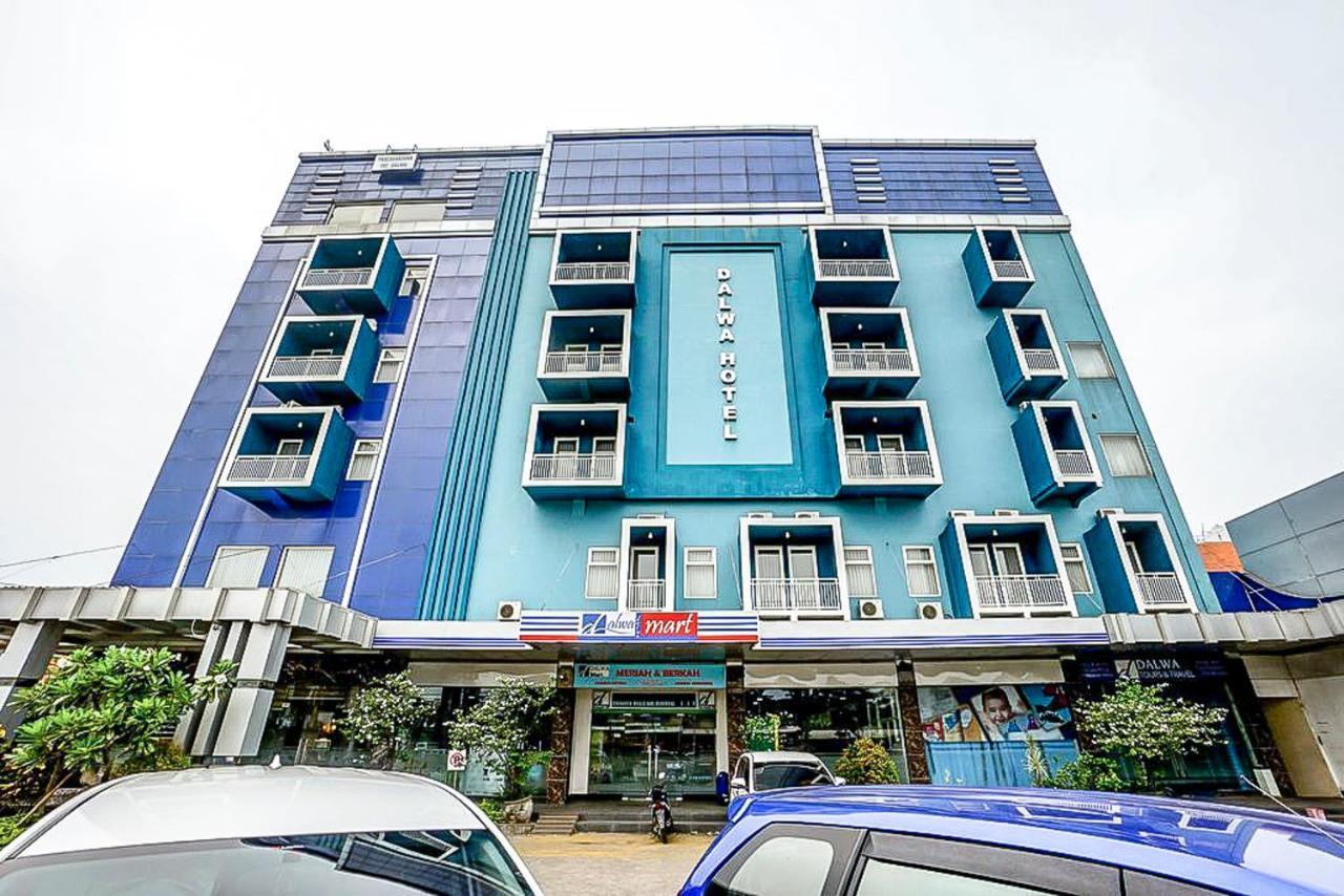 Oyo 289 Hotel Dalwa Syariah Pasuruan Exteriér fotografie